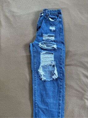 SHEIN Blue Ripped Boyfriend Jeans